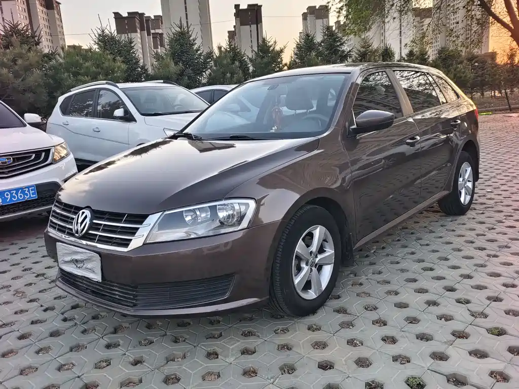 Volkswagen Gran Lavida 2015
