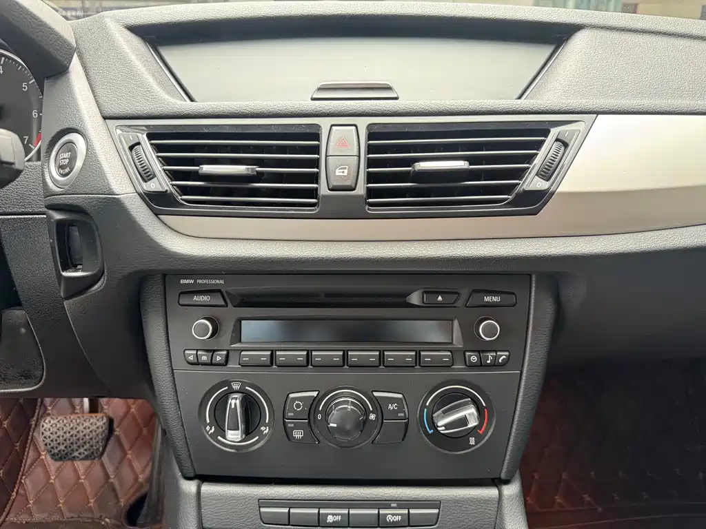 BMW X1 — миниатюра 14