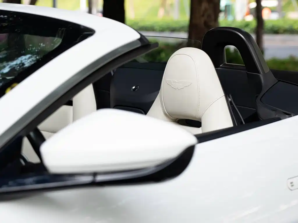 Aston Martin V8 Vantage 2022 4.0T V8 Roadster