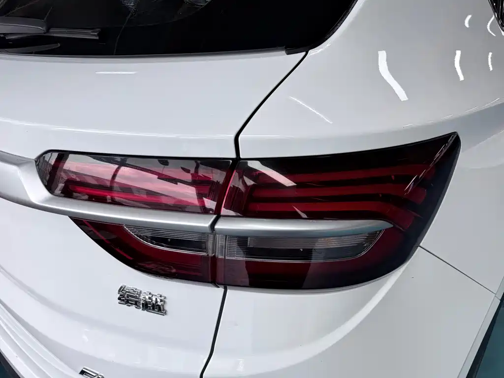 Geely Binyue — миниатюра 17