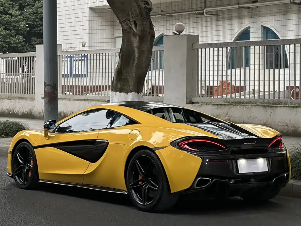 McLaren 570 2015 570S 3.8T Coupe