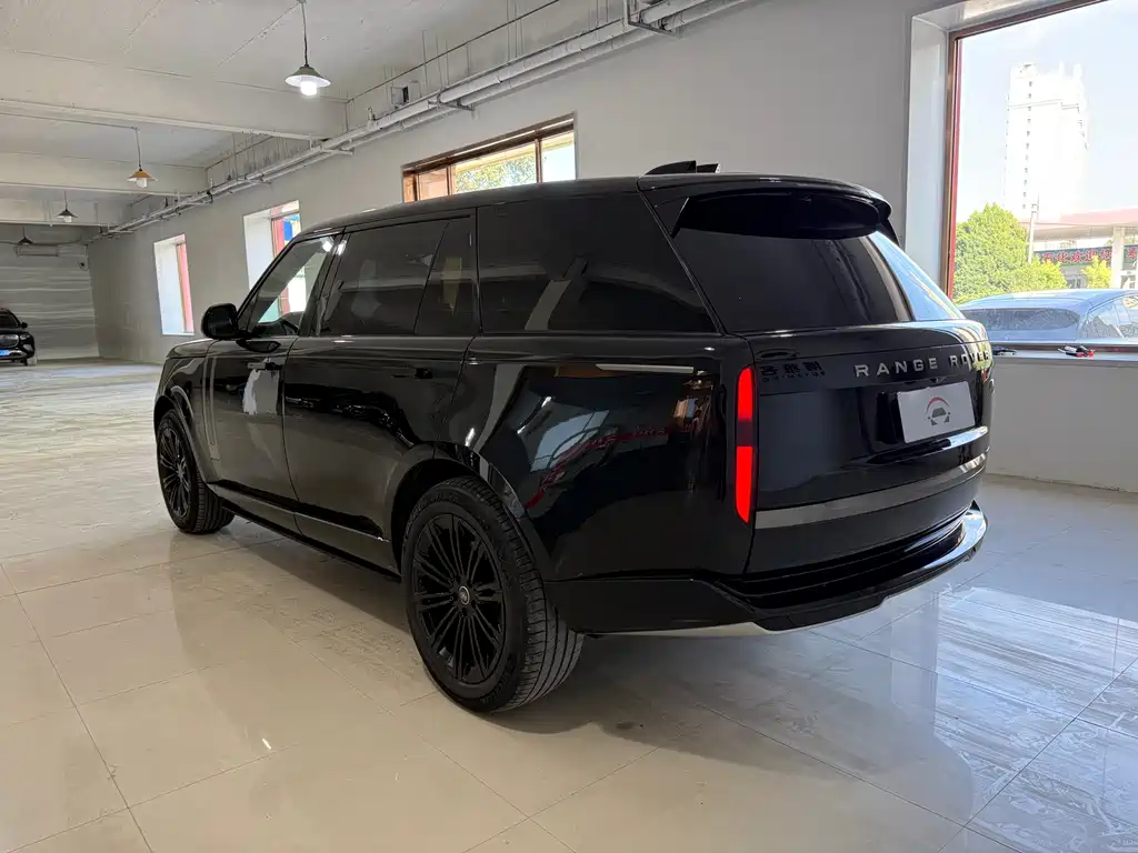 Land Rover Range Rover — миниатюра 4