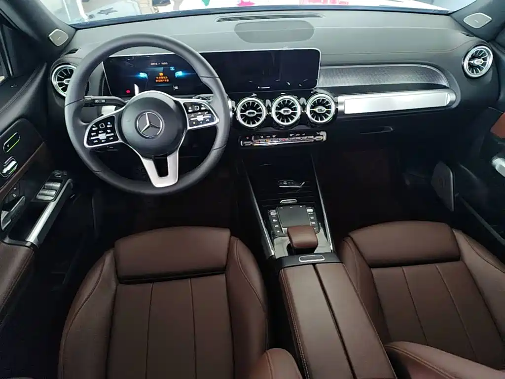 Mercedes-Benz GLB — миниатюра 9