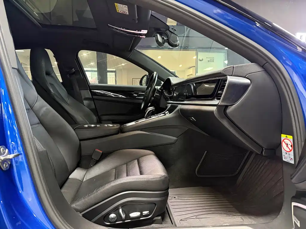 Porsche Panamera — миниатюра 10