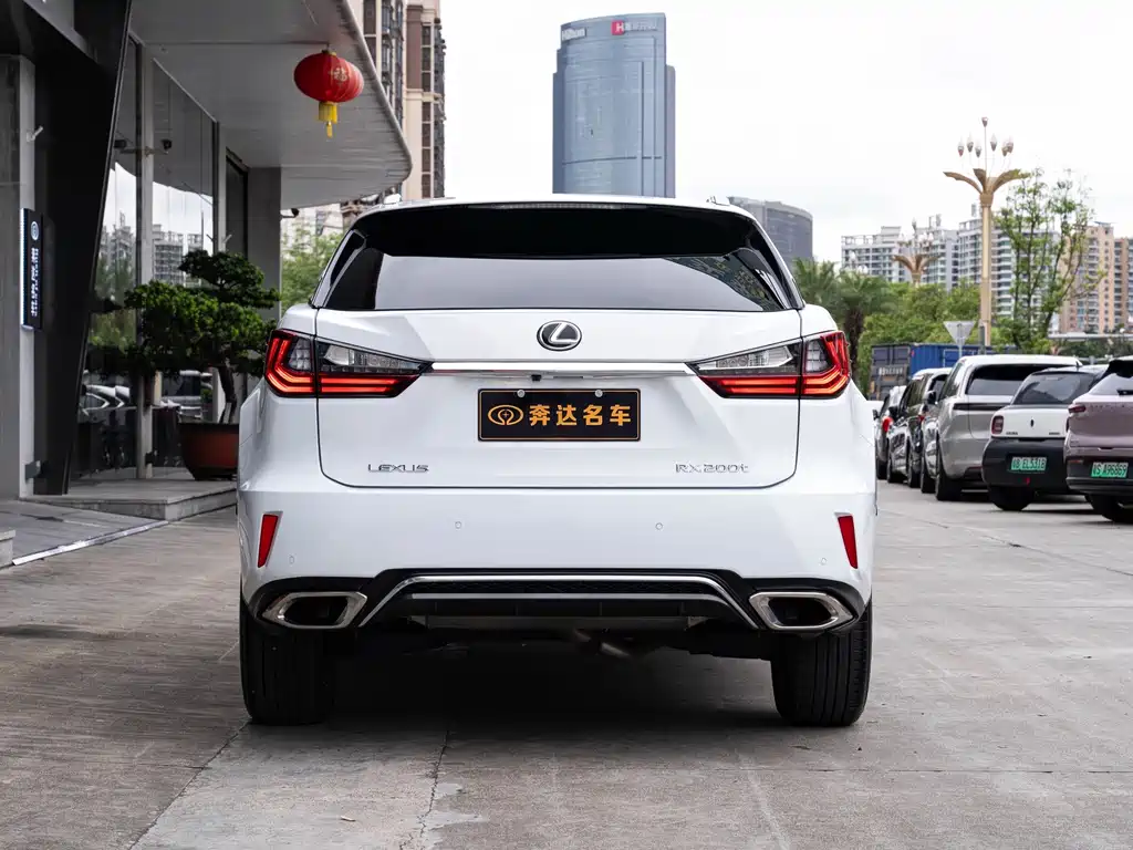 Lexus RX — миниатюра 5