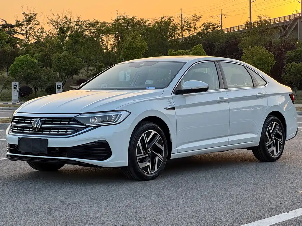Volkswagen Sagitar 2025