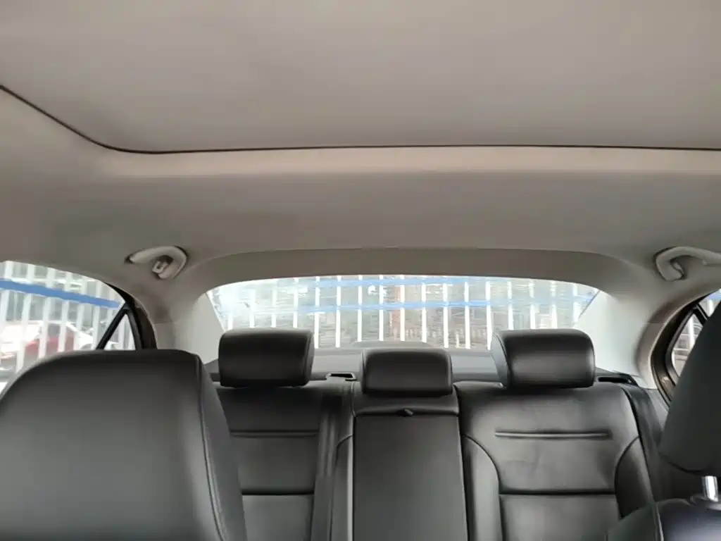 Volkswagen Sagitar — миниатюра 18