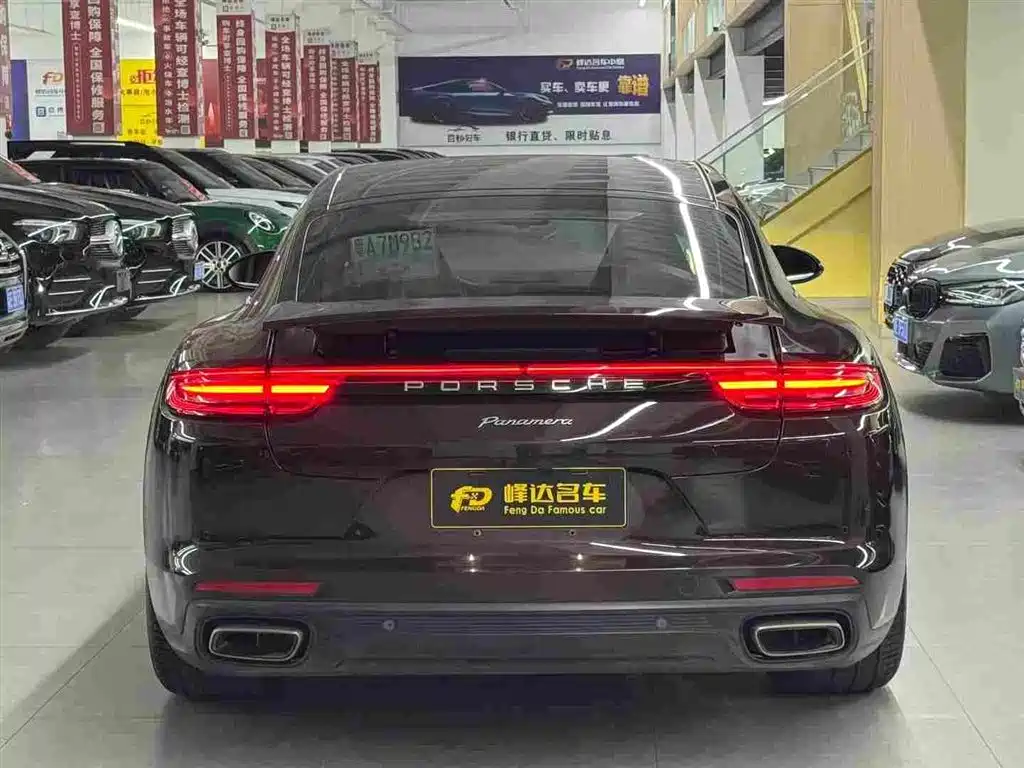 Porsche Panamera — миниатюра 8