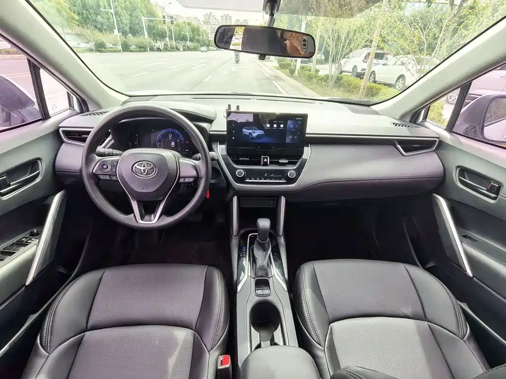 Toyota Frontlander — миниатюра 4