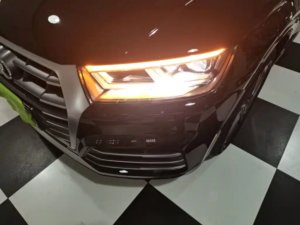 Audi Q5L — миниатюра 24