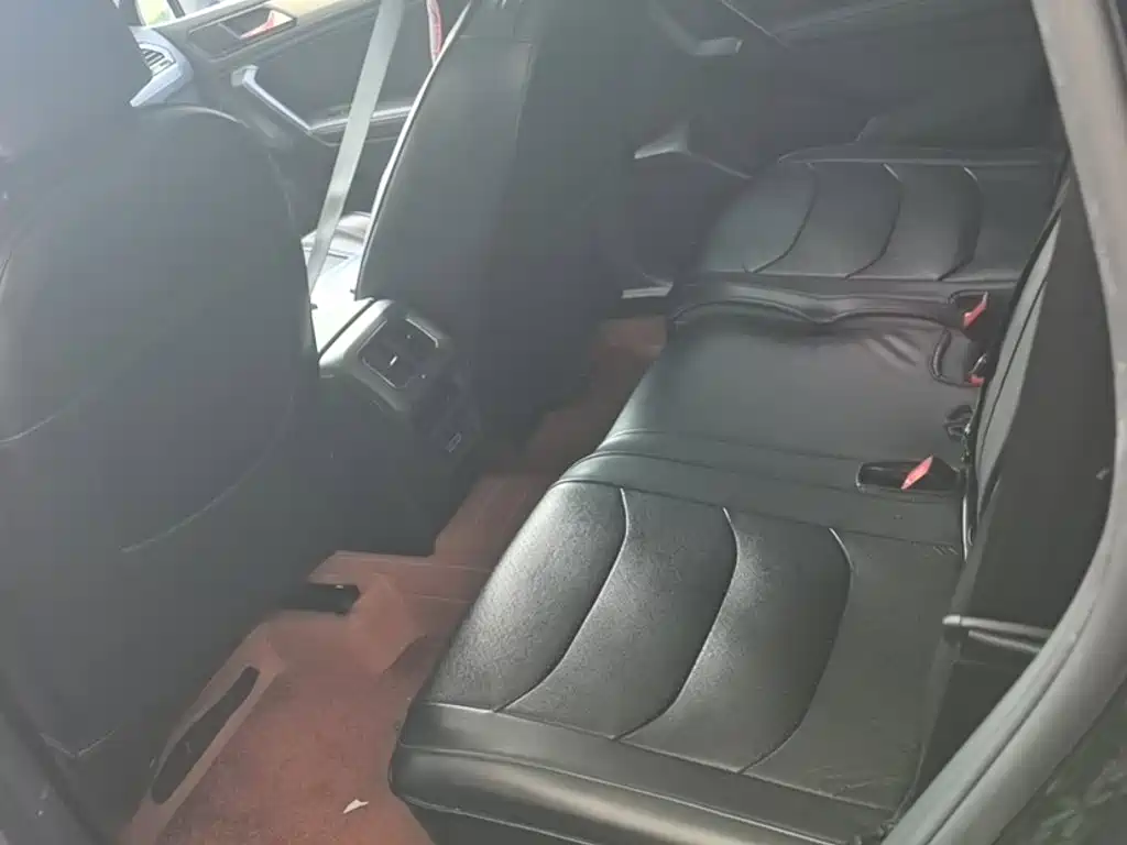 Volkswagen Tiguan L — миниатюра 15