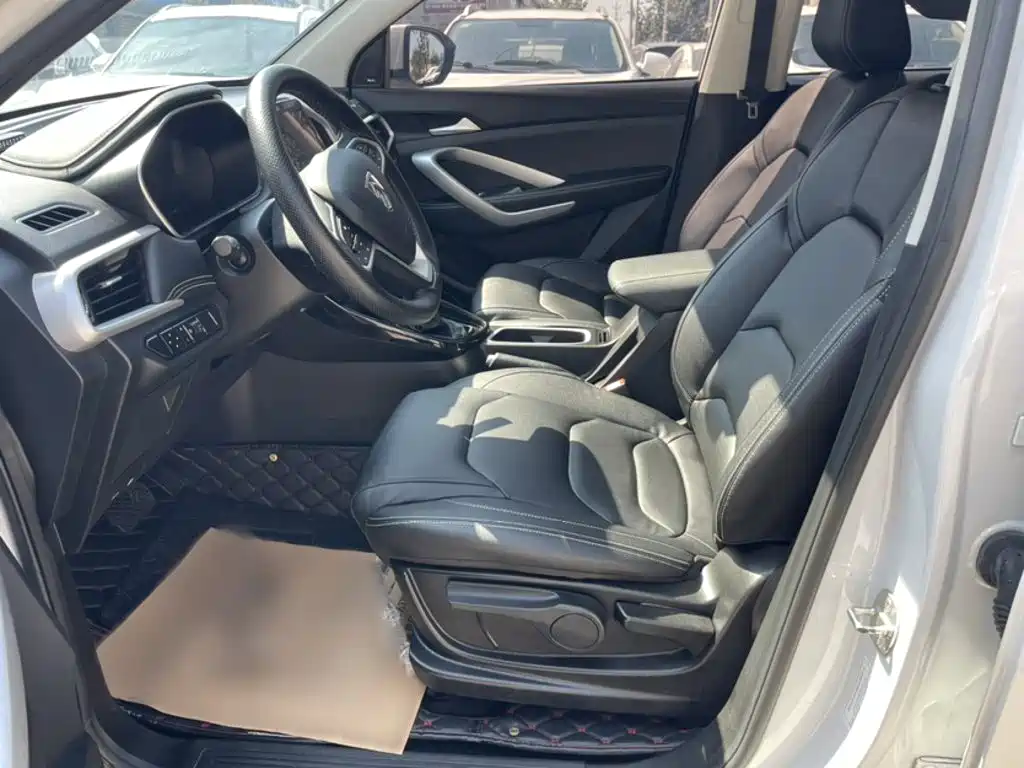 Baojun 530 — миниатюра 10