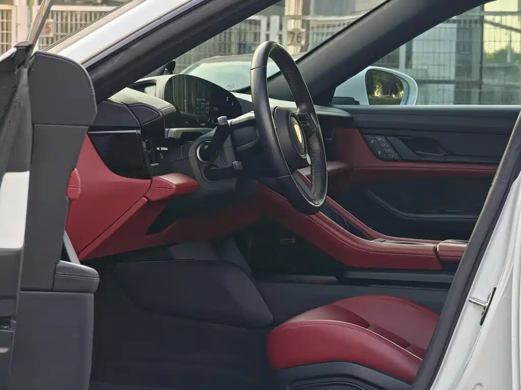 Porsche Taycan — миниатюра 6