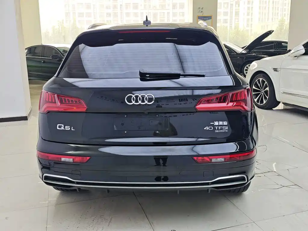 Audi Q5L — миниатюра 5