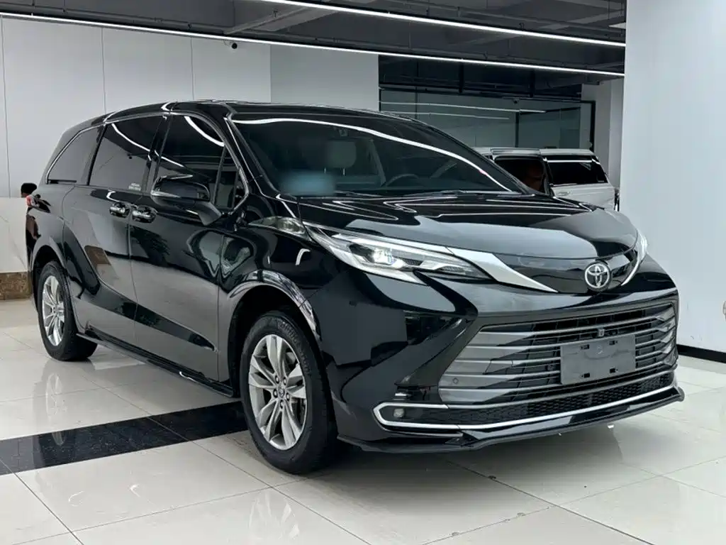 Toyota Sienna — миниатюра 9