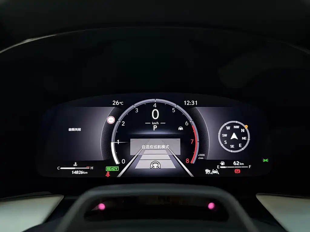 Lexus LM — фотографии объявления, Фото 11
