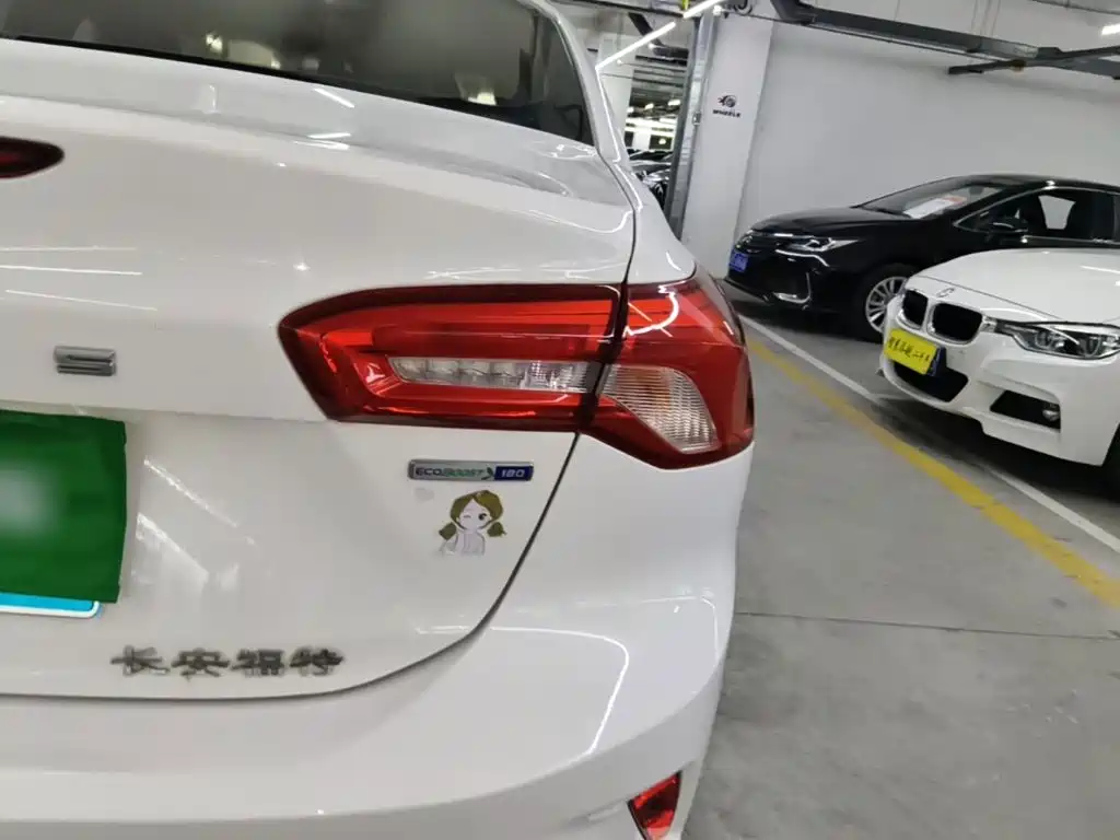 Ford Focus — миниатюра 8