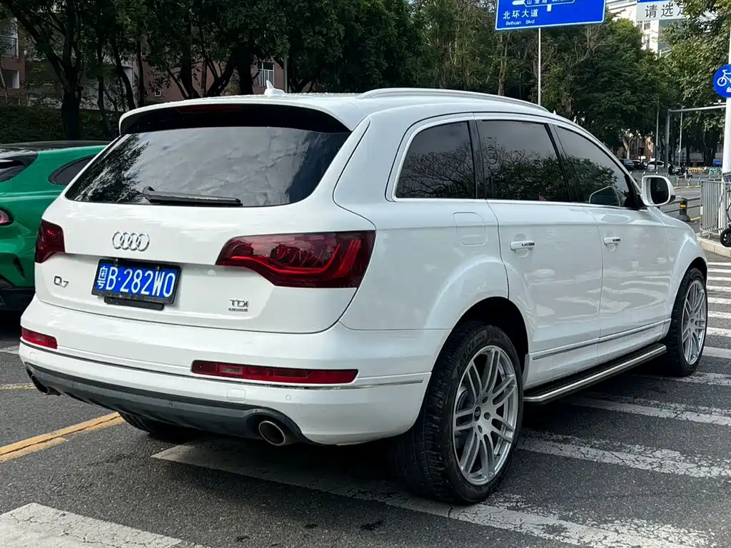 Audi Q7 — миниатюра 4