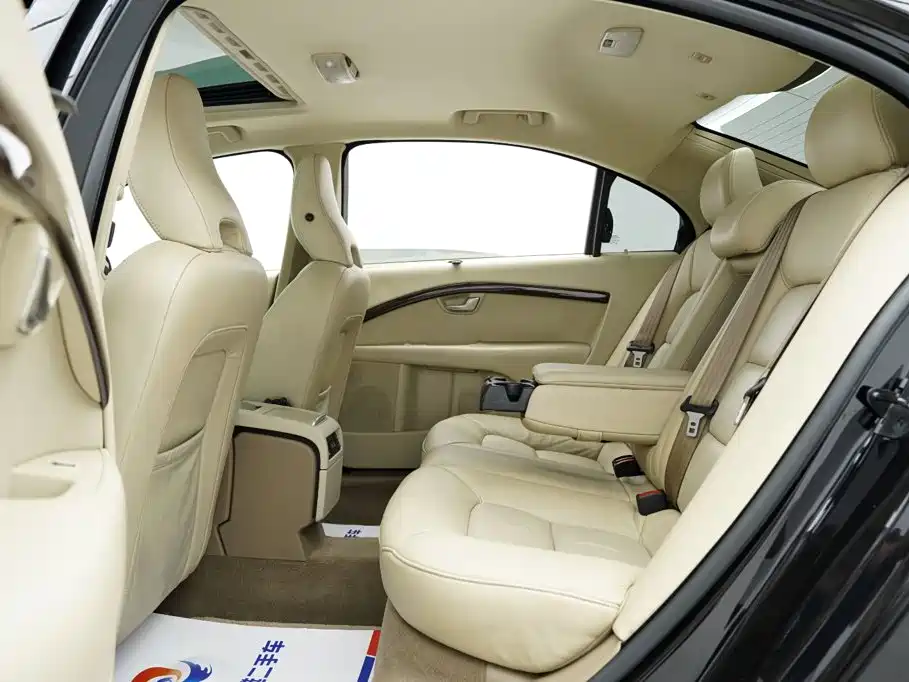 Volvo S80L — миниатюра 14