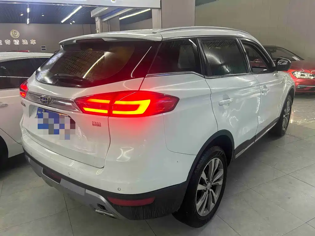 Geely Boyue — миниатюра 7