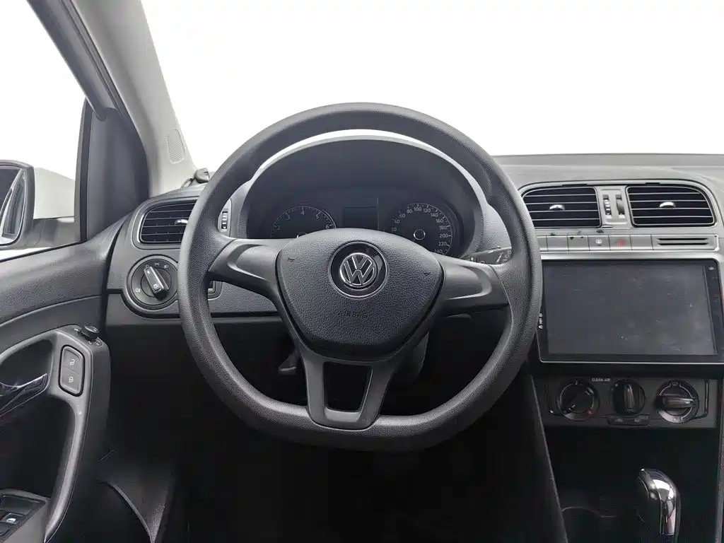 Volkswagen Polo — миниатюра 11