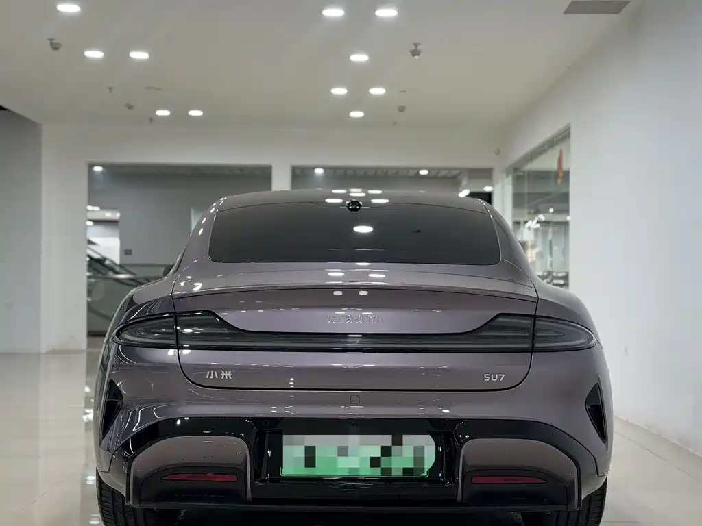 Xiaomi SU7 — миниатюра 4