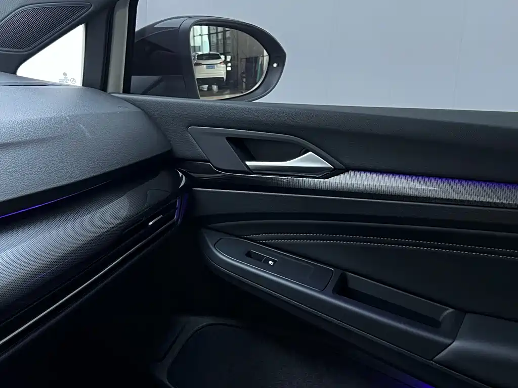 Volkswagen Golf — миниатюра 14
