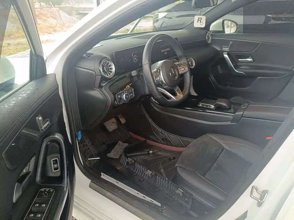 Mercedes-Benz A-Class — миниатюра 10