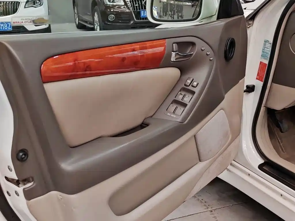 Lexus GS — миниатюра 7