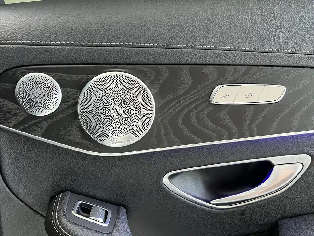 Mercedes-Benz C-Class — миниатюра 11