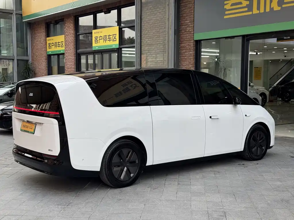 Li Auto Li MEGA — миниатюра 6