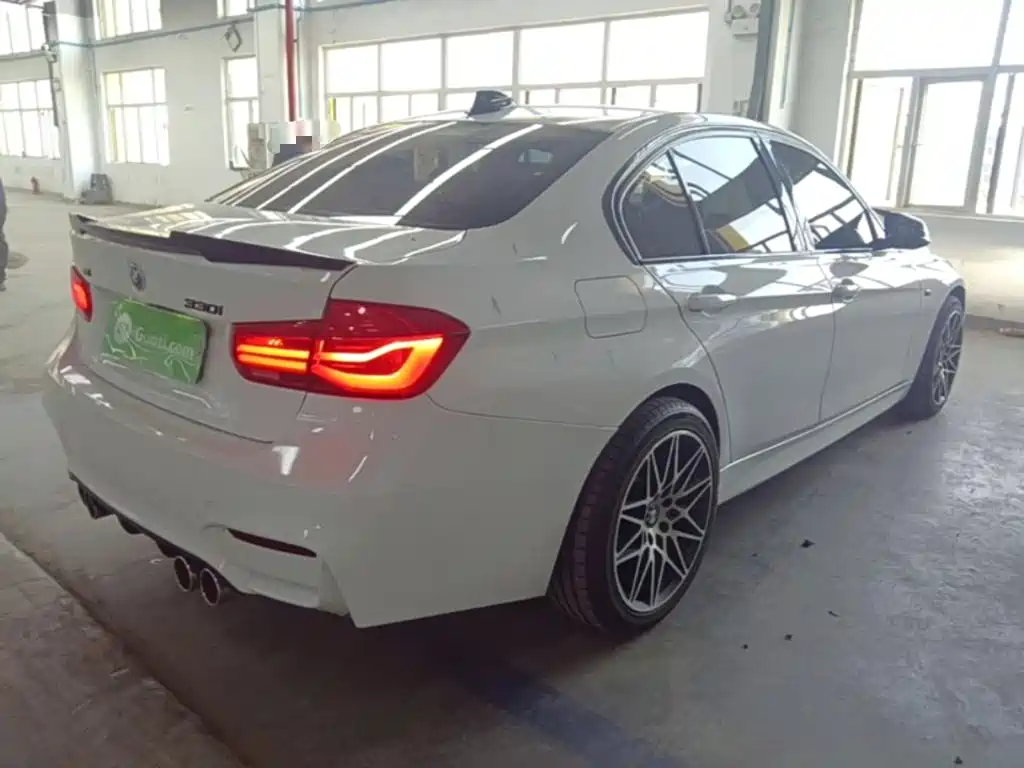 BMW 3 Series — миниатюра 7