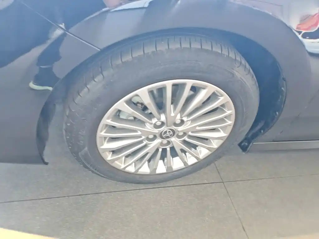 Toyota Camry — миниатюра 25