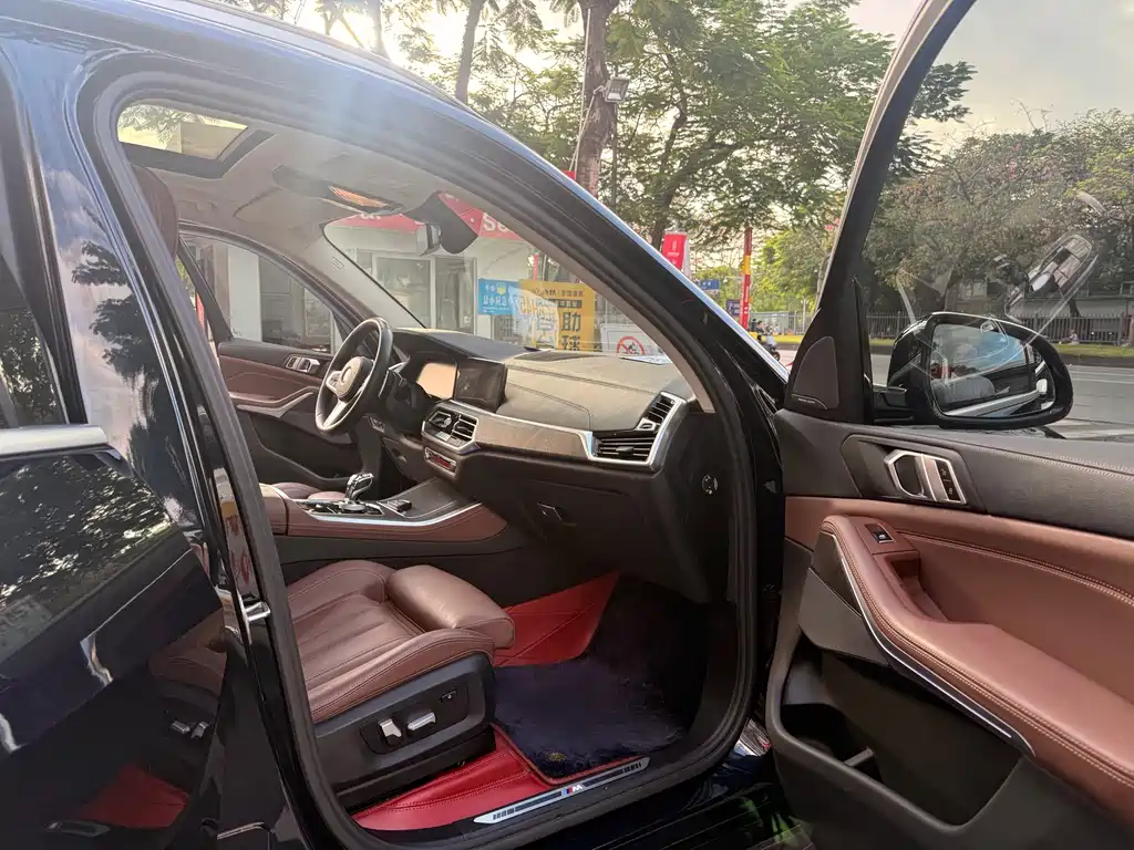 BMW X5 (Import) — миниатюра 11