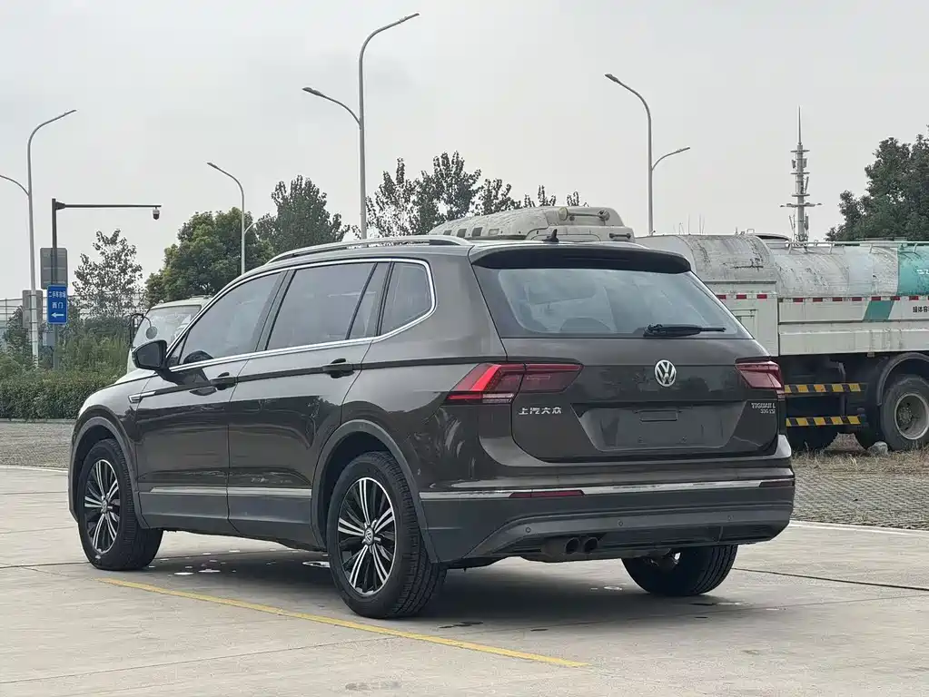 Volkswagen Tiguan L — миниатюра 4