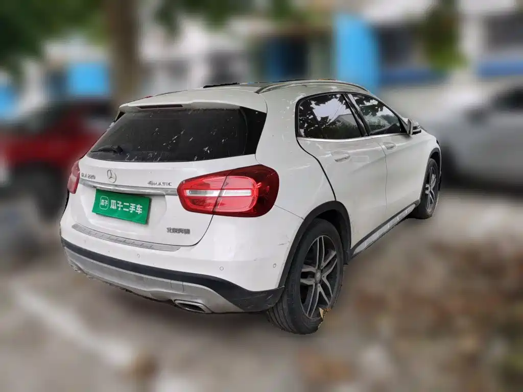 Mercedes-Benz GLA — миниатюра 6