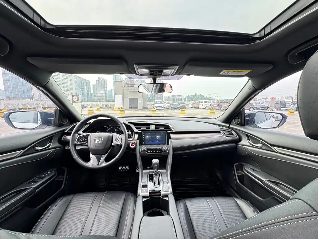 Honda Civic — миниатюра 10