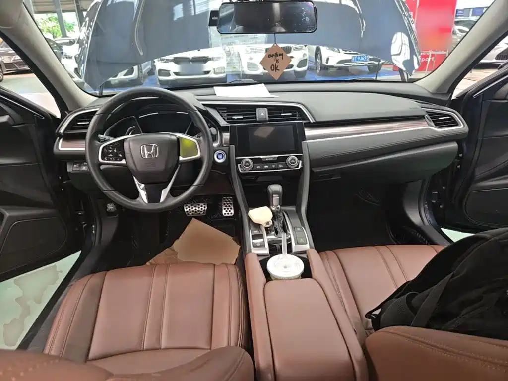 Honda Civic — миниатюра 10