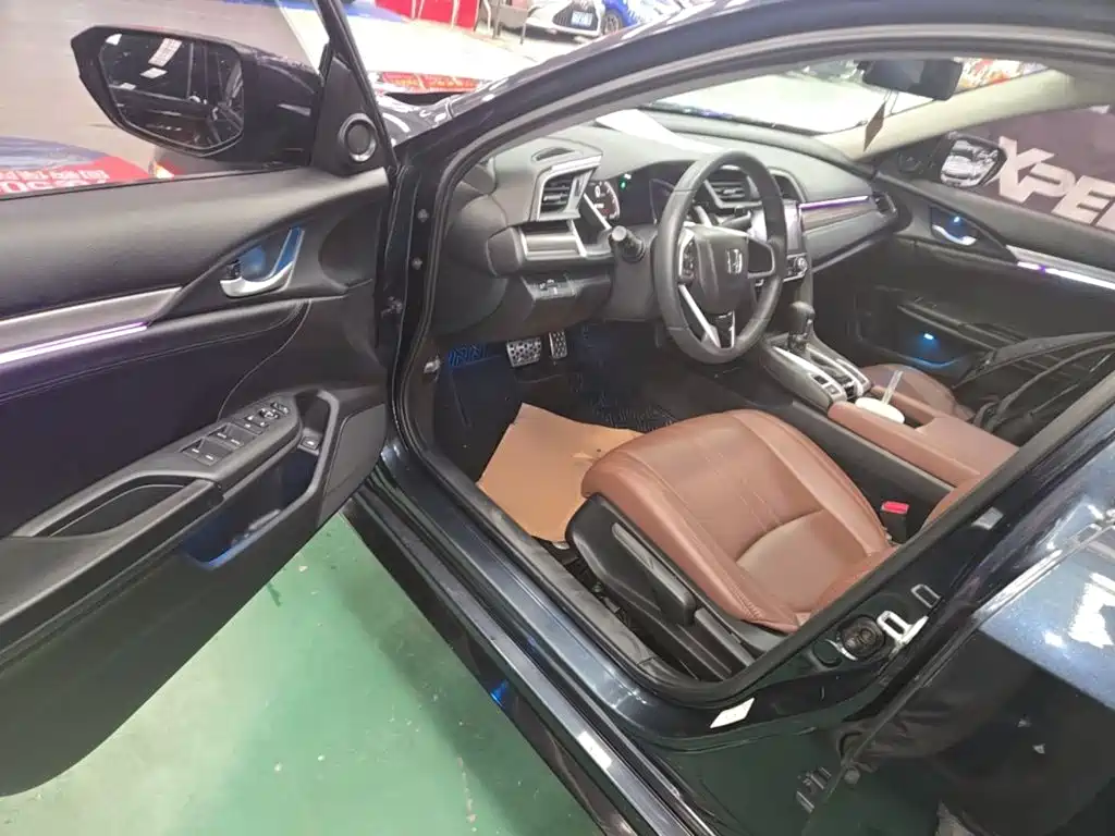 Honda Civic — миниатюра 16