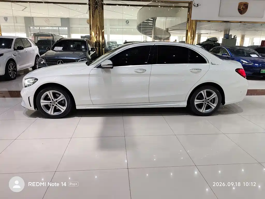 Mercedes-Benz C-Class — миниатюра 12