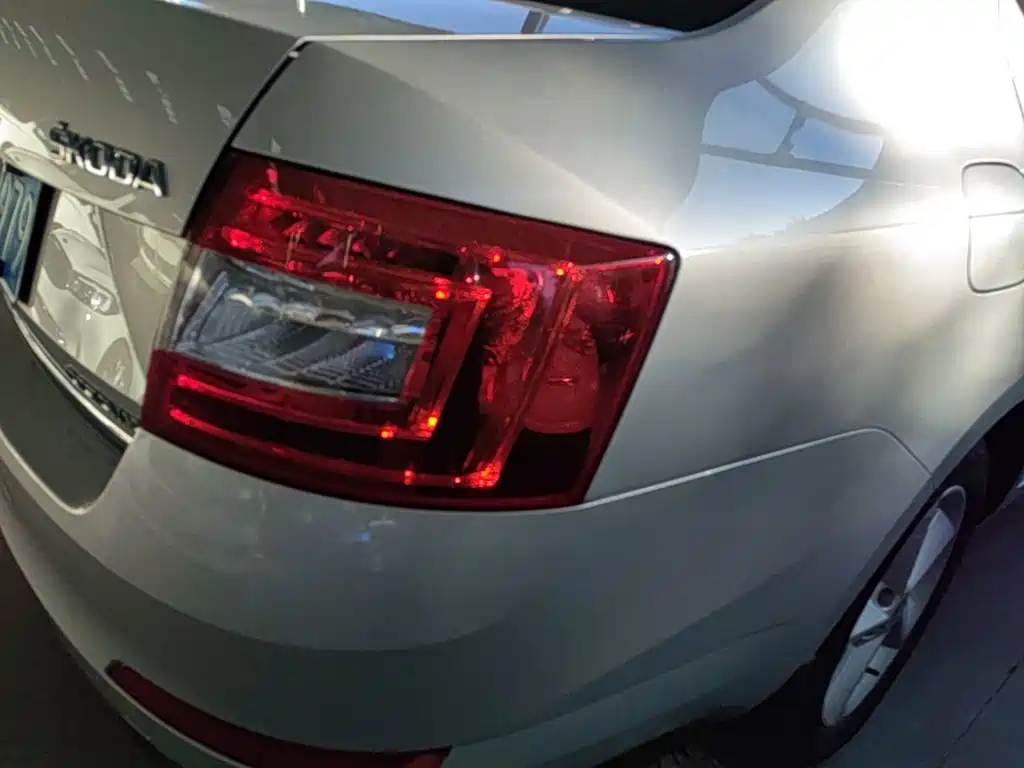 Skoda Octavia — миниатюра 8