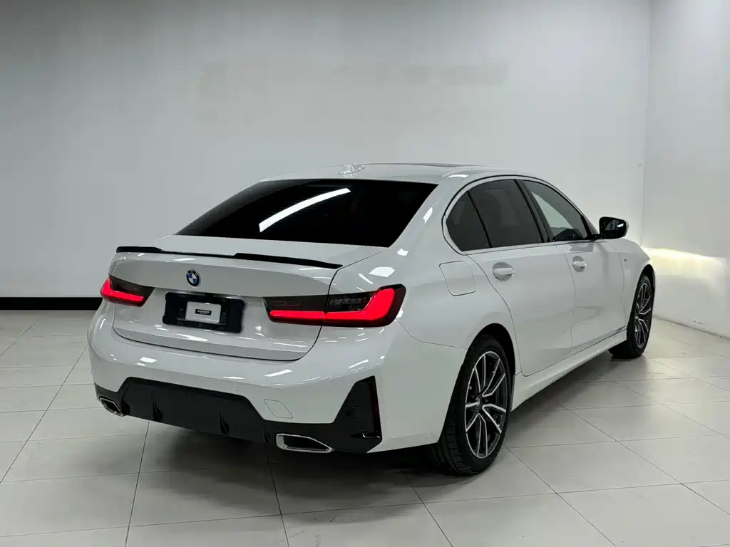 BMW 3 Series — миниатюра 4