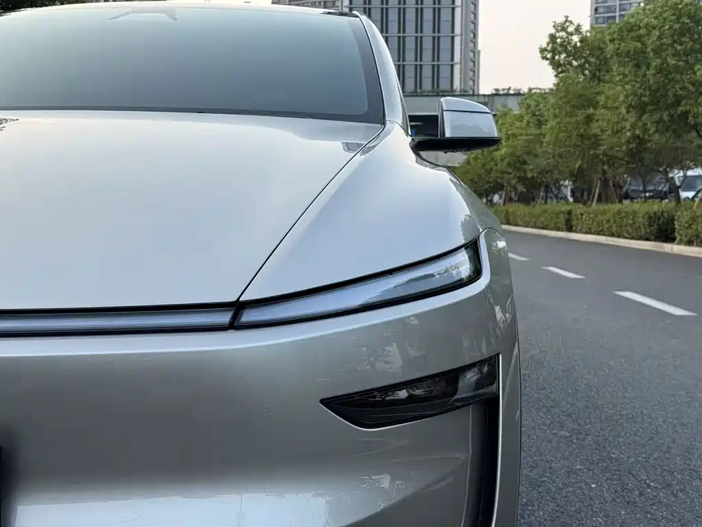 Tesla Model Y L — миниатюра 20