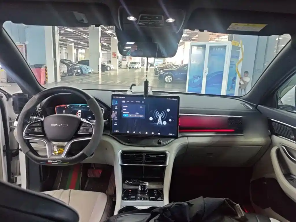 BYD PLUS New Energy — миниатюра 10