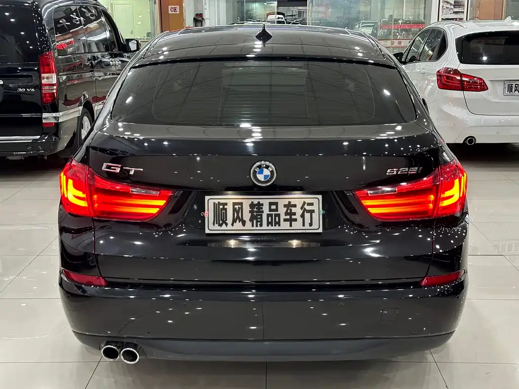 BMW 5 Series GT — миниатюра 3