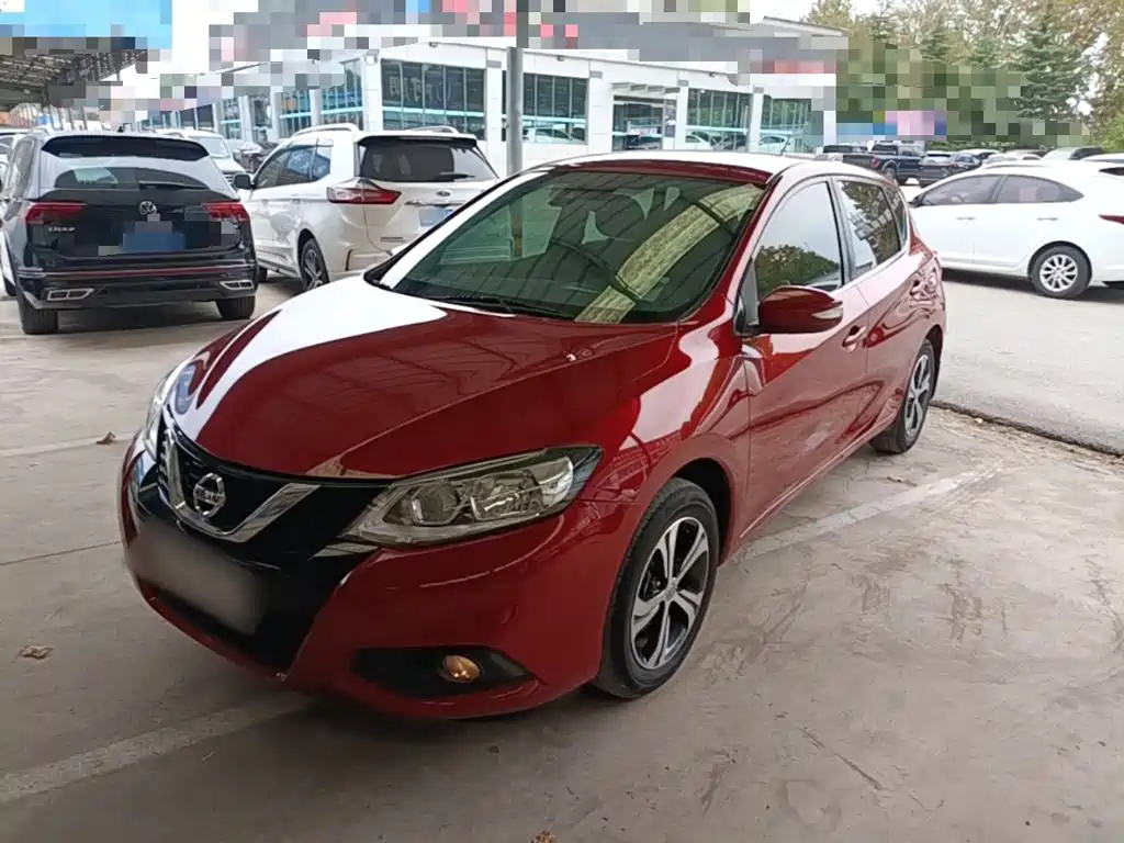 Nissan Tiida — миниатюра 2