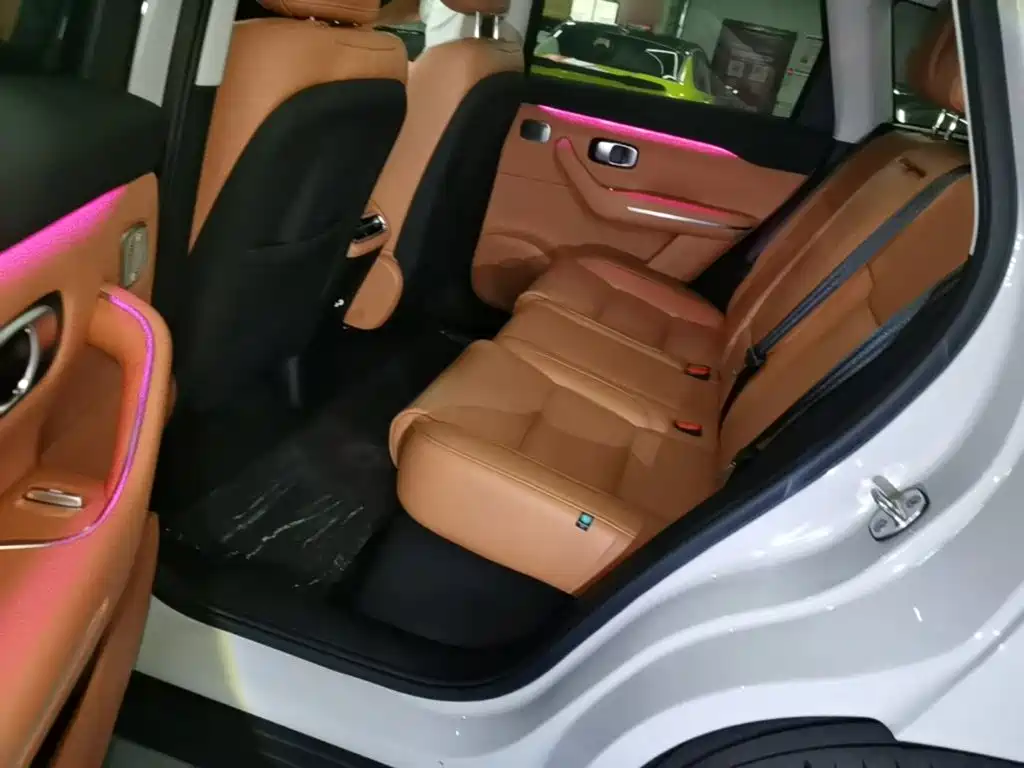 Leapmotor Leapmotor C10 — миниатюра 17