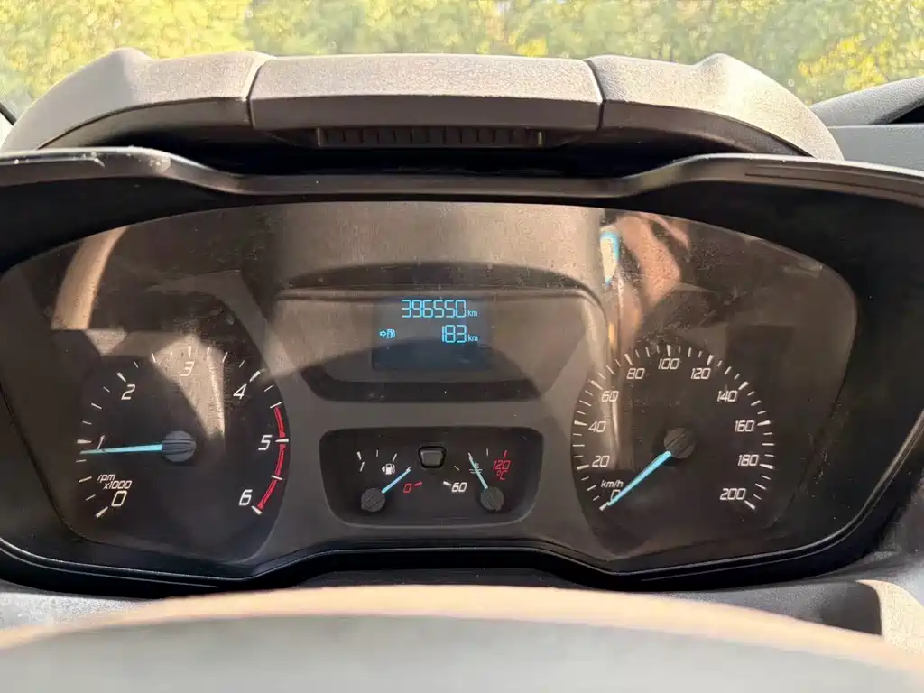 Ford Transit — миниатюра 16