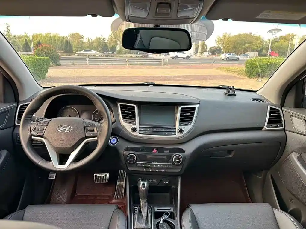 Hyundai Tucson — миниатюра 9