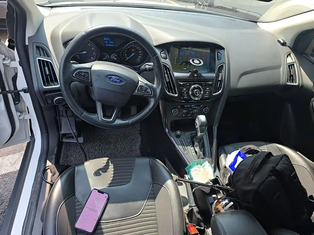 Ford Focus — миниатюра 10